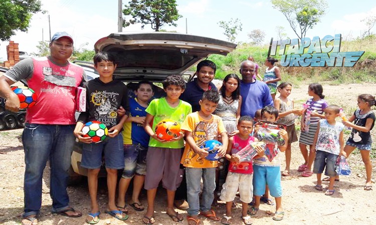 ITAPACI – Vereador Buiú promove a entrega de brinquedos no dia das crianças