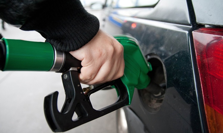 Petrobras anuncia 12º reajuste no preço da gasolina em dezembro