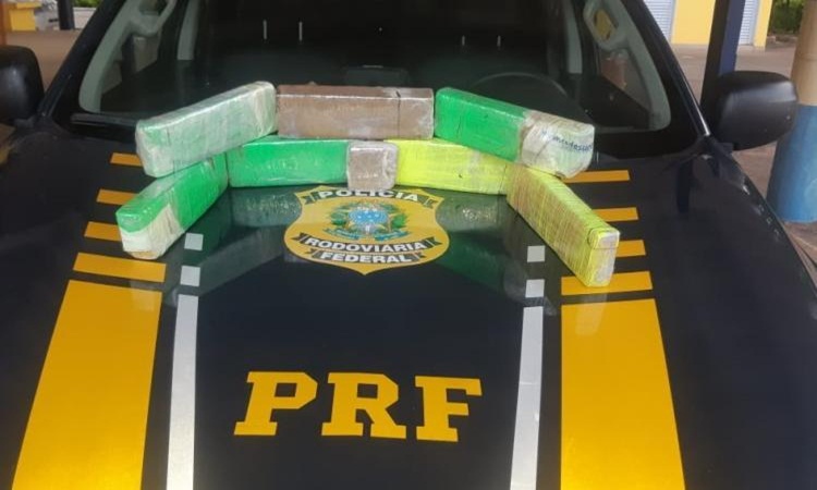 Adolescente é apreendido transportando maconha em mochila na BR-153