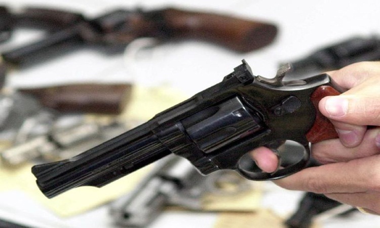 Governo federal altera decretos para ampliar acesso a armas e munições; veja as mudanças