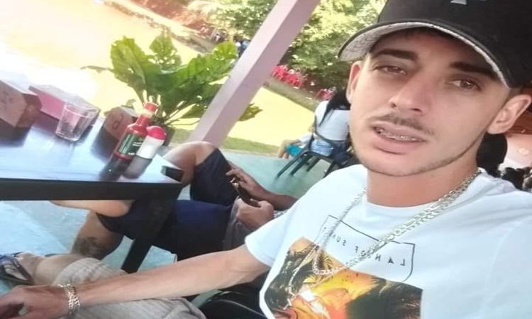 JOVEM DE 24 ANOS É MORTO A TIROS EM RUBIATABA