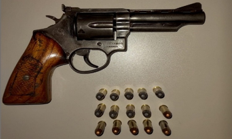 RUBIATABA: HOMEM É DETIDO PELA PM POR PORTE ILEGAL DE ARMA DE FOGO