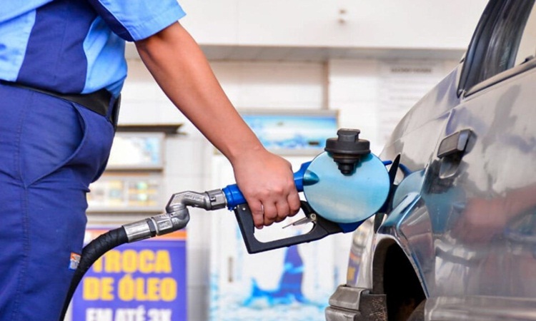 Petrobras eleva mais uma vez os preços da gasolina e do diesel