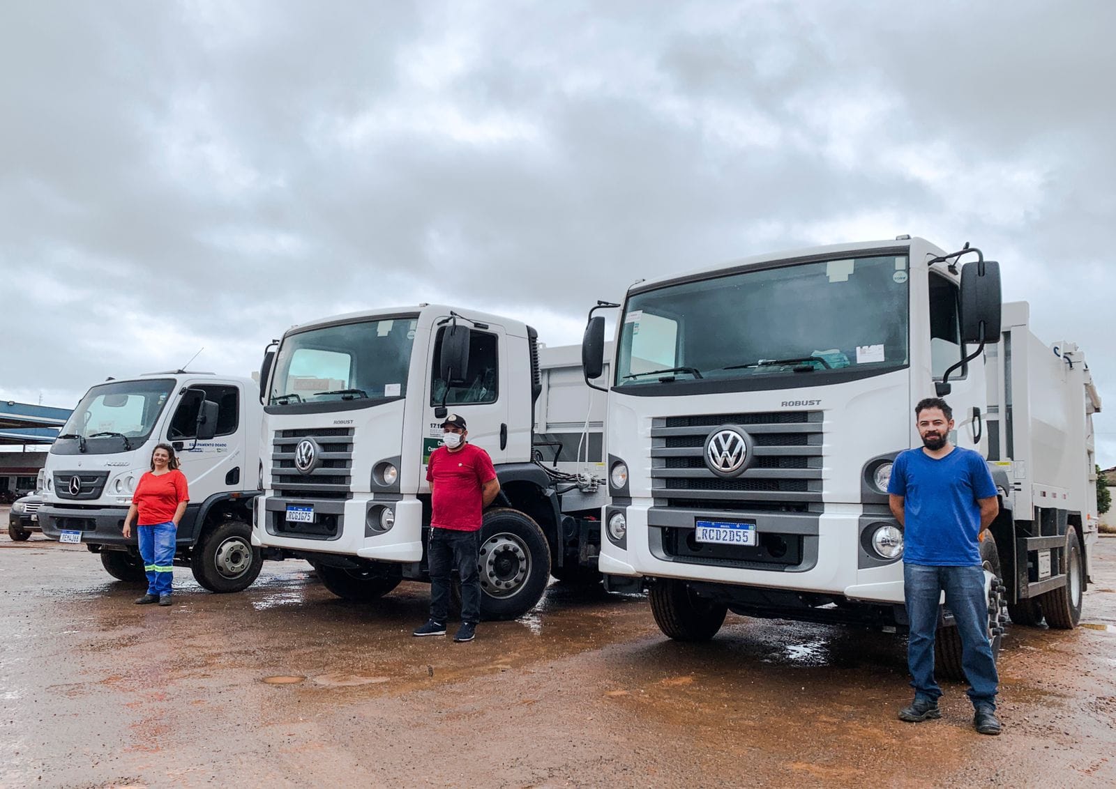 LIMPEZA URBANA EM ITAPACI AGORA CONTA COM TRÊS CAMINHÕES COMPACTADORES DE LIXO ZERO KM