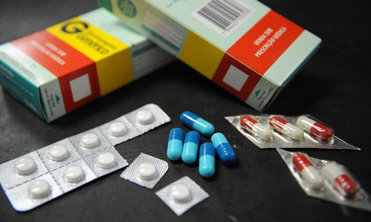 Escassez de medicamentos: Ministério da Saúde e Anvisa admitem risco de desabastecimento