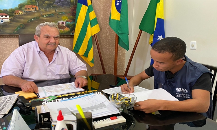 CENSO 2022: Prefeito Mário Salles foi o primeiro entrevistado em Itapaci