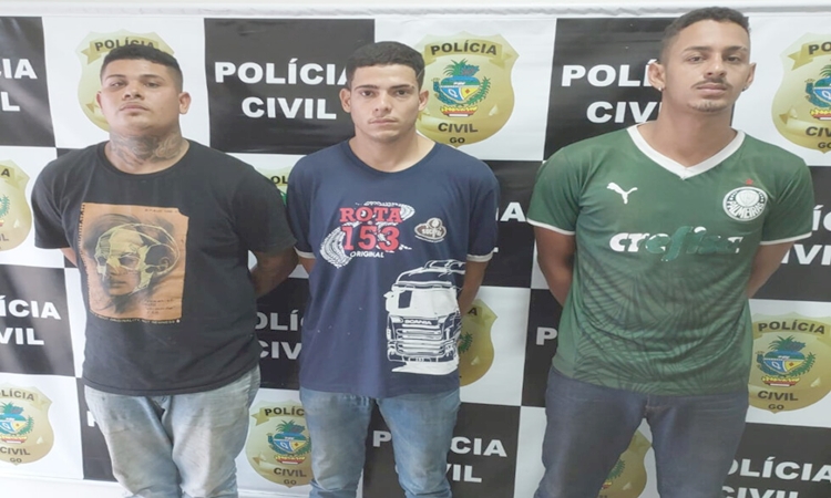 Trio suspeito de aplicar golpes em caminhoneiros na BR-153 é preso em Jaraguá