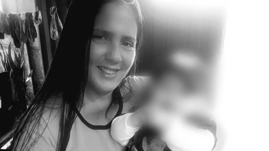 GO: Mulher morre após levar choque em tomada de extensão