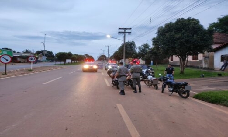 Polícia recupera moto furtada após flagar racha em Itapaci