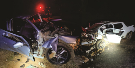 Jovem morre após colisão entre dois carros na GO-154, entre Ceres e Carmo do Rio Verde