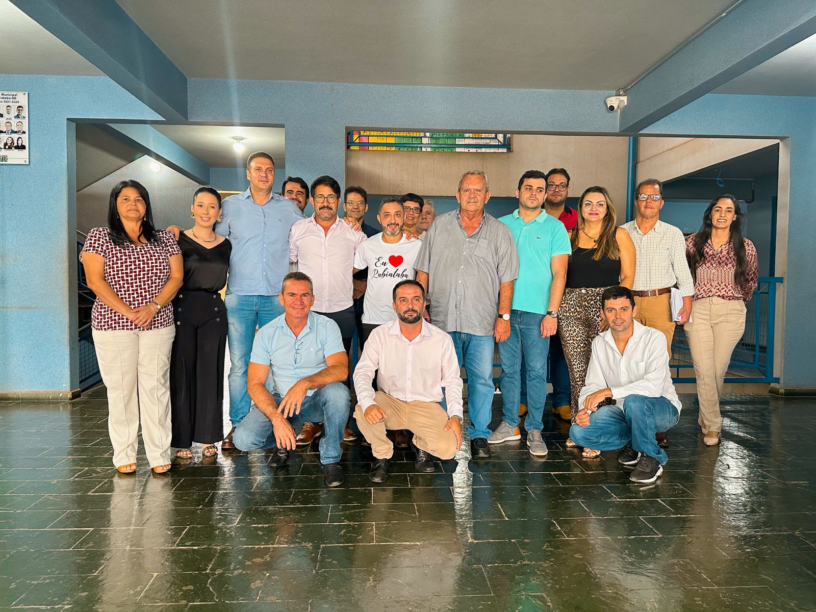 Representantes de municípios da região se reúnem para discutir o fim dos lixões