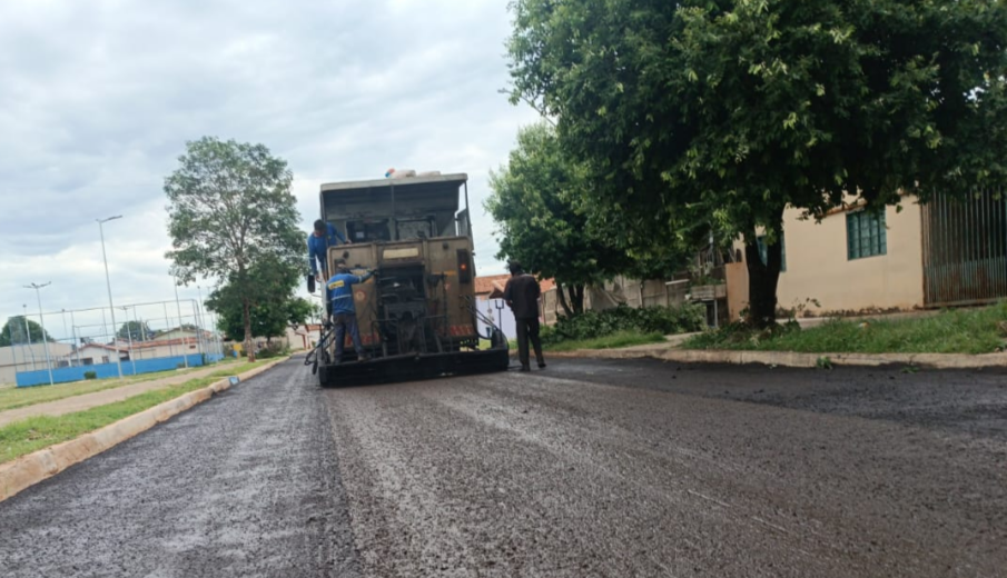 Setor Vila Nova recebe obras de recapeamento asfáltico