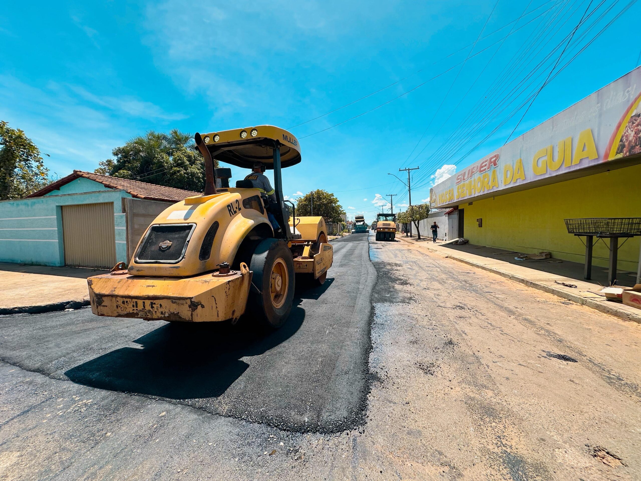 ITAPACI: Avenida Tocantins recebe recapeamento asfáltico CBUQ