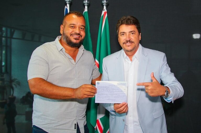 Com as ‘bênçãos’ do Senador Wilder Morais, Prefeito Tiagão se filia ao Partido Liberal – PL