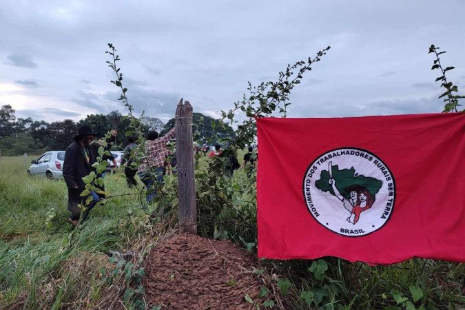 MST invade terras em todo o brasil e cobra governo no ‘abril vermelho’