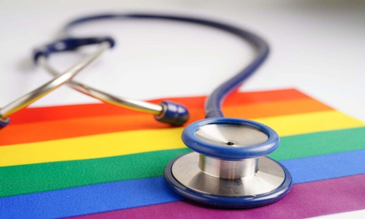 Ministério da Saúde muda classificação de gênero em tratamentos para ampliar acesso a transexuais