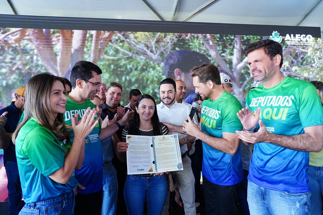 Ação ‘Deputados Aqui’ leva vários serviços e benefícios gratuitos a Itapaci