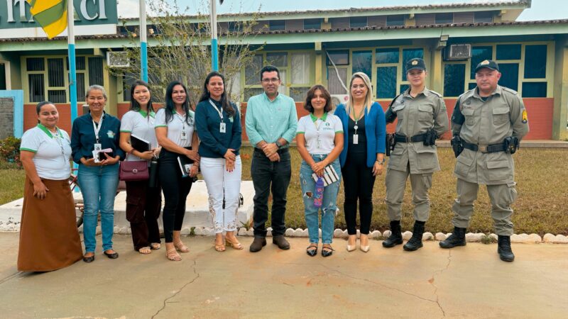 Prefeito Dr. Fábio se reúne com equipe da AGEHAB
