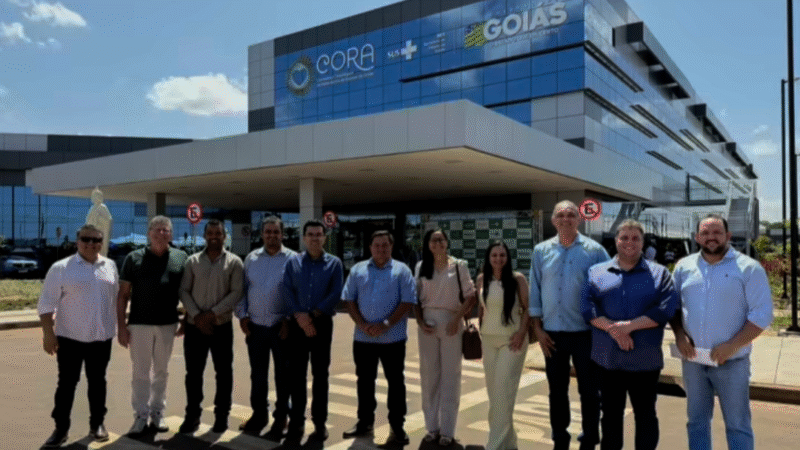 Comitiva de Itapaci liderada pelo prefeito Dr. Fábio marca presença na inauguração do CORA