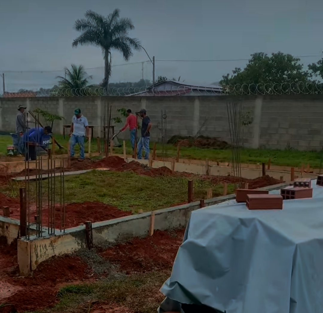 Governo de Itapaci está construindo novas salas na Escola Municipal Antônio Mendes (Setor Planalto)