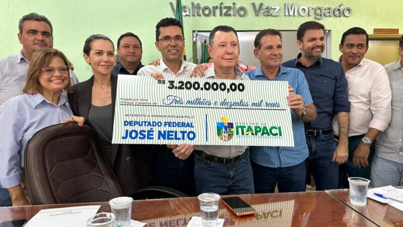 Governo de Itapaci entrega obras importantes e recebe novos benefícios