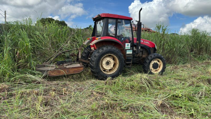 Governo de Itapaci segue com o mutirão de limpeza de lotes baldios