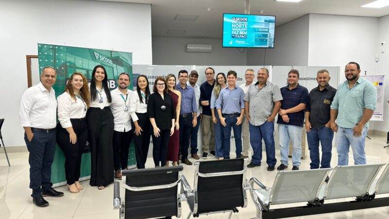 Sicoob reforça parceria com seus associados da agência de Itapaci