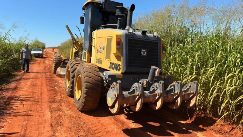 Estradas vicinais recebem atenção diária do Governo de Itapaci