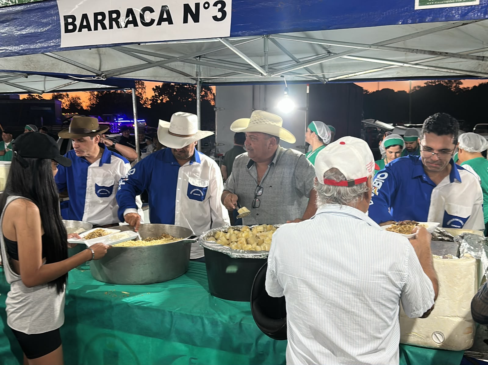 Itapaci abre as comemorações dos 81 anos com grande cavalgada e churrasco para toda população