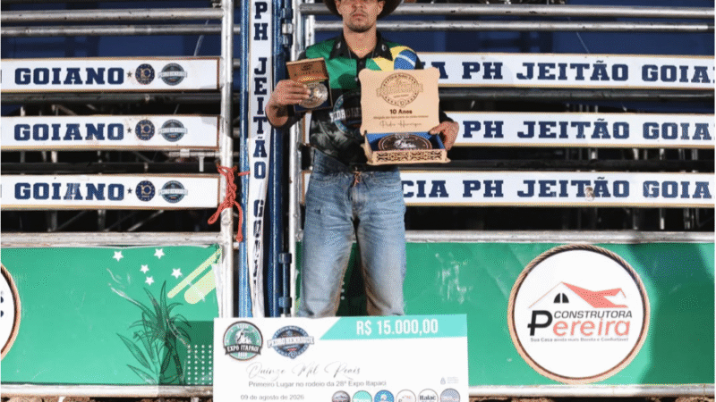 Reinaldo Braz é BI CAMPEÃO do rodeio da ExpoItapaci