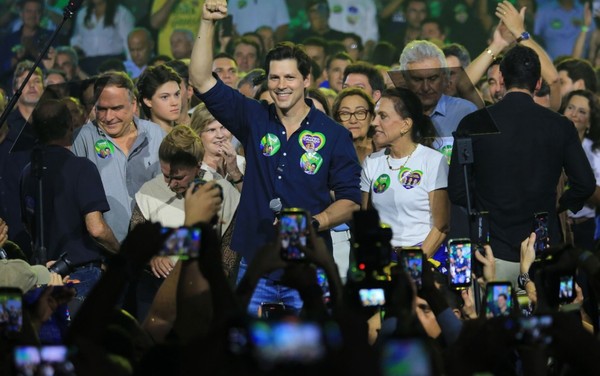 Com mais de 2 milhões de votos, Daniel Vilela é reeleito em Goiás com a maior votação da história